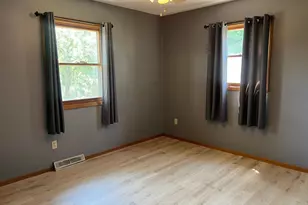 436 Kennedy St, River Falls, WI 54022 - Photo 7