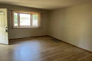 436 Kennedy St, River Falls, WI 54022 - Photo 5