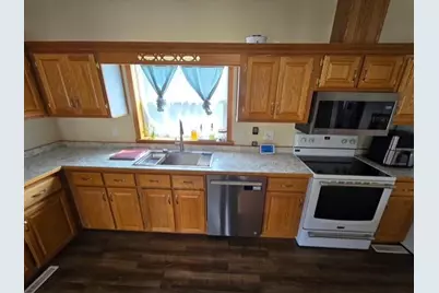 417 5th Avenue SE, Baudette, MN 56623 - Photo 15