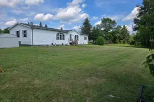 417 5th Ave SE, Baudette, MN 56623 - Photo 3