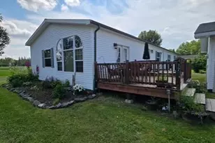 417 5th Ave SE, Baudette, MN 56623 - Photo 1