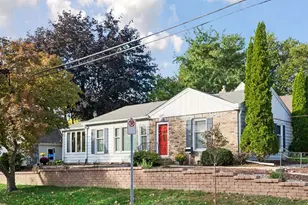899 Fairview Ave S, Saint Paul, MN 55116 - Photo 1