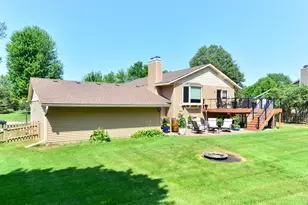 17400 Barrington Ct, Minnetonka, MN 55345 - Photo 5