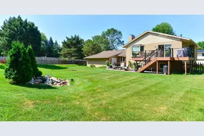 17400 Barrington Court, Minnetonka, MN 55345 - Photo 11