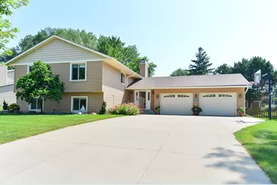 17400 Barrington Court, Minnetonka, MN 55345 - Photo 3
