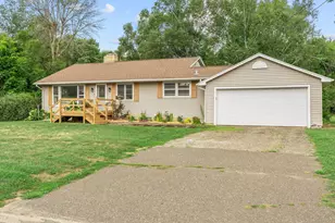 7848 Wyoming Trl, Chisago City, MN 55013 - Photo 9