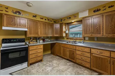 681 W 5th Street, Winona, MN 55987 - Photo 5