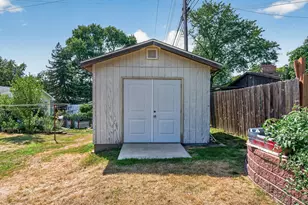 2124 Dixon Dr, Bloomington, MN 55431 - Photo 29