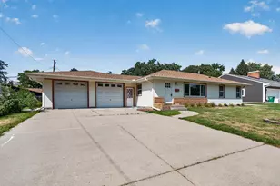2124 Dixon Dr, Bloomington, MN 55431 - Photo 1