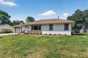 2124 Dixon Dr, Bloomington, MN 55431 - Photo 3