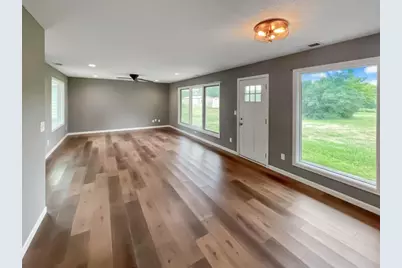 830 W 4th Street, Rush City, MN 55069 - Photo 5