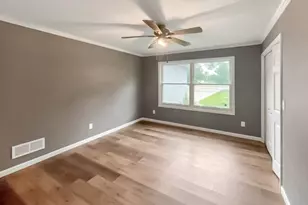 830 W 4th St, Rush City, MN 55069 - Photo 13