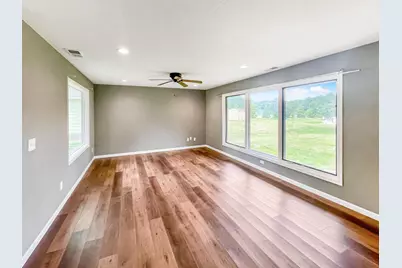 830 W 4th Street, Rush City, MN 55069 - Photo 9