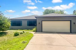 830 W 4th St, Rush City, MN 55069 - Photo 1