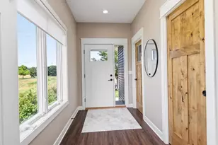 1290 Parkview Ct, Shakopee, MN 55379 - Photo 5