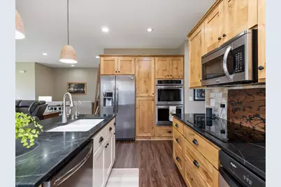 1290 Parkview Court, Shakopee, MN 55379 - Photo 9
