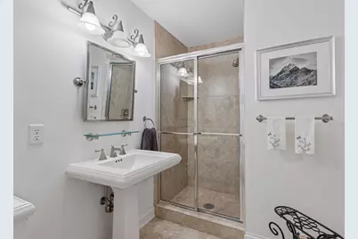 1766 Girard Avenue S #3, Minneapolis, MN 55403 - Photo 19