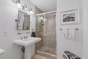 1766 Girard Ave S, Minneapolis, MN 55403 - Photo 19