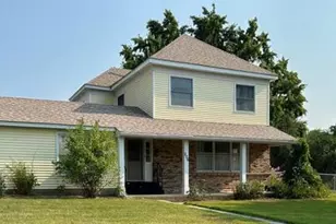 206 E 3rd St, Starbuck, MN 56381 - Photo 3