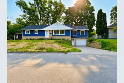 6412 Indiana Avenue N, Brooklyn Center, MN 55429 - Photo 1