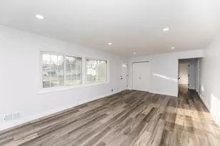 6412 Indiana Ave N, Brooklyn Center, MN 55429 - Photo 3