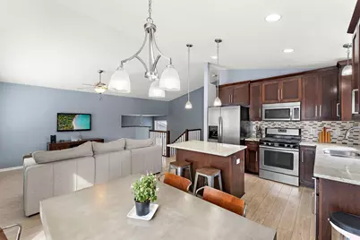 2241 7th Street N, North Saint Paul, MN 55109 - Photo 9