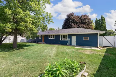 105 21st Street NW, Austin, MN 55912 - Photo 17