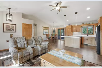 1245 Island View Drive, New Richmond, WI 54017 - Photo 9