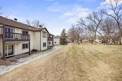 1049 Greenhaven Drive, Vadnais Heights, MN 55127 - Photo 15