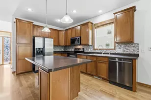 1767 Fescue Ct, Shakopee, MN 55379 - Photo 5
