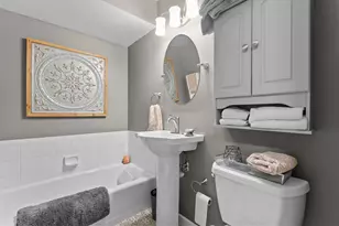 160 Bluff Ridge Ct, Chanhassen, MN 55317 - Photo 27