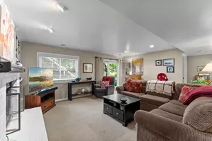 160 Bluff Ridge Ct, Chanhassen, MN 55317 - Photo 37