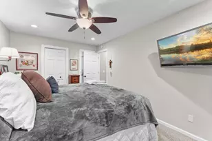 160 Bluff Ridge Ct, Chanhassen, MN 55317 - Photo 29