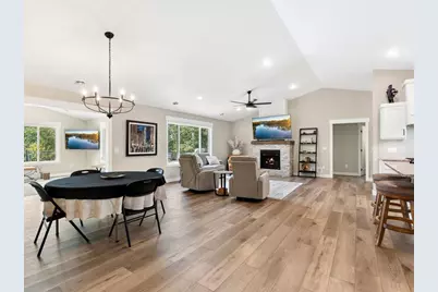 29887 Suffolk Drive, Pequot Lakes, MN 56472 - Photo 9