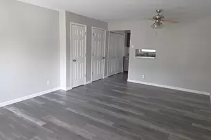 325 W 9th St, New Richmond, WI 54017 - Photo 9