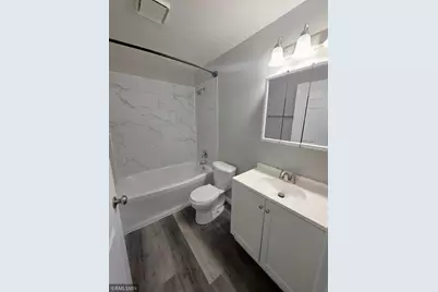 325 W 9th Street #B, New Richmond, WI 54017 - Photo 17