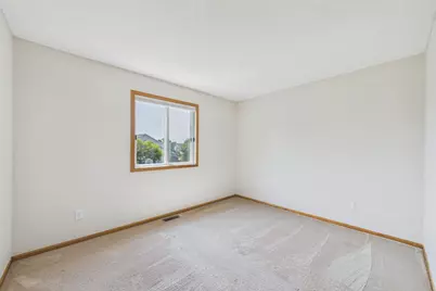7797 Hemingway Avenue S, Cottage Grove, MN 55016 - Photo 15