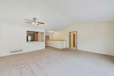 182 Emerson Avenue E, West Saint Paul, MN 55118 - Photo 5