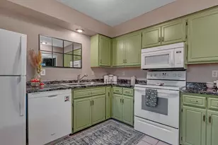 1045 Benedict Dr, Sauk Rapids, MN 56379 - Photo 9