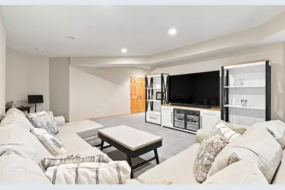 6865 Sapphire Lane, Chanhassen, MN 55317 - Photo 45