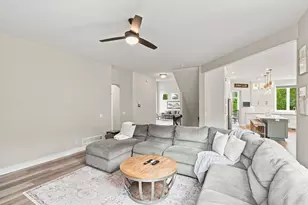 6865 Sapphire Ln, Chanhassen, MN 55317 - Photo 19