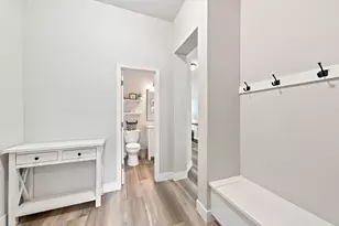 6865 Sapphire Ln, Chanhassen, MN 55317 - Photo 29