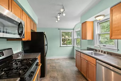 1081 Hubbard Avenue, Saint Paul, MN 55104 - Photo 9