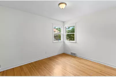 1081 Hubbard Avenue, Saint Paul, MN 55104 - Photo 17