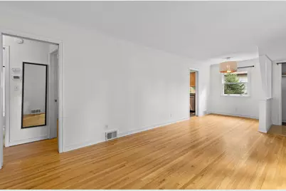 1081 Hubbard Avenue, Saint Paul, MN 55104 - Photo 5