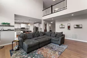 5255 Jewel Ln N, Plymouth, MN 55446 - Photo 19
