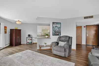 6615 Lake Shore Drive S #707, Richfield, MN 55423 - Photo 7