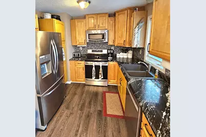 2213 20th Avenue SW, Willmar, MN 56201 - Photo 5