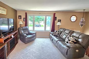 2213 20th Ave SW, Willmar, MN 56201 - Photo 9