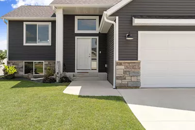 2102 14th Avenue NE, Austin, MN 55912 - Photo 3